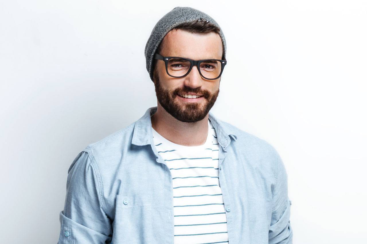 glasses american man 20s hipster